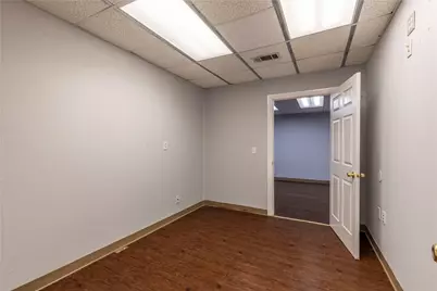 920 Bluebonnet Drive, Irving, TX 75060 - Photo 20