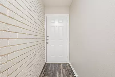 1017 Westminster Lane, Garland, TX 75040 - Photo 2