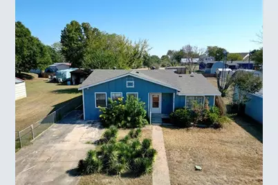 33 Park Lane, Gainesville, TX 76240 - Photo 2
