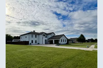 613 Wildcat Way, Kennedale, TX 76060 - Photo 1