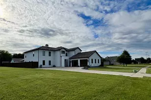 613 Wildcat Way, Kennedale, TX 76060 - Photo 1