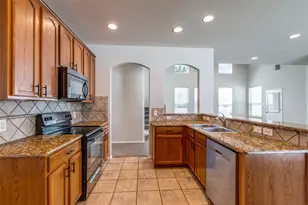 10028 Hanover Dr, Providence Village, TX 76227 - Photo 14