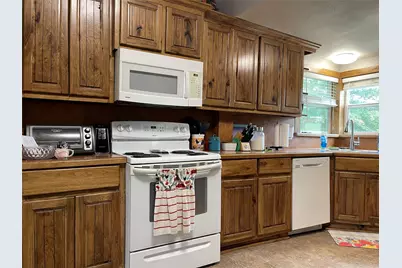 120 N 10th Avenue, Teague, TX 75860 - Photo 8