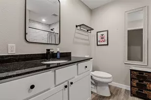 1701 W College St, Sherman, TX 75092 - Photo 12