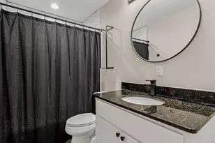 1701 W College St, Sherman, TX 75092 - Photo 18