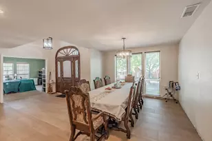 707 Kyle Dr, Arlington, TX 76011 - Photo 4