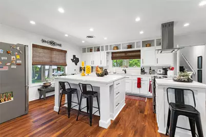 218 Rainbow Drive, Woodway, TX 76712 - Photo 14