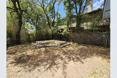 511 W Sycamore Street W #A, Denton, TX 76201 - Photo 6
