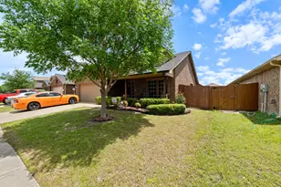 2005 Sterling Gate Dr, Heartland, TX 75126 - Photo 2