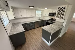 2202 Pontiac Dr, Arlington, TX 76013 - Photo 10