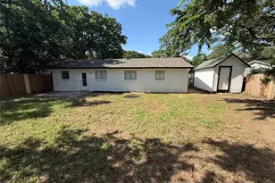 2202 Pontiac Dr, Arlington, TX 76013 - Photo 28