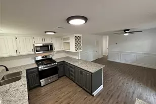 2202 Pontiac Dr, Arlington, TX 76013 - Photo 8