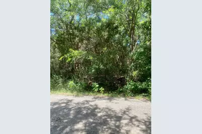 2922 Cedarbrush Street, Granbury, TX 76048 - Photo 2