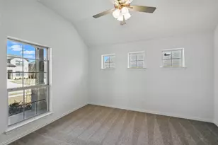 1215 Stockton Ln, Red Oak, TX 75154 - Photo 2