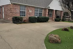 3233 S Univer Dr, Fort Worth, TX 76109 - Photo 2