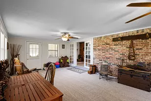 818 Country Club Rd, Bowie, TX 76230 - Photo 14