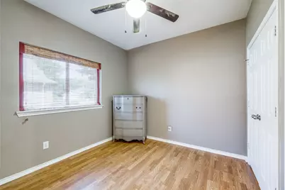 2404 Summer Court, Arlington, TX 76001 - Photo 20