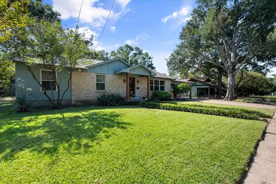 1817 Woodlawn Avenue, Corsicana, TX 75110 - Photo 2