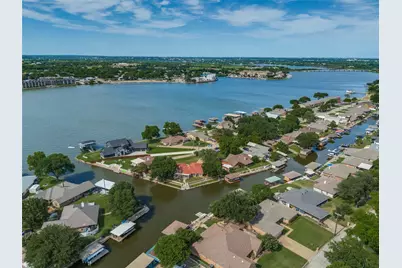 501 Panama Court, Granbury, TX 76048 - Photo 26