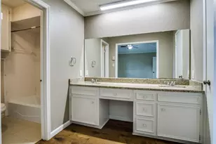 501 Panama Ct, Granbury, TX 76048 - Photo 16