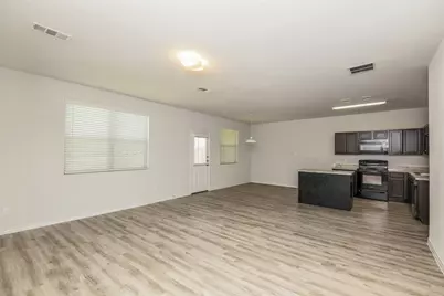 1307 Mallard Cove, Ennis, TX 75119 - Photo 6