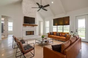 115 Esther Ct, Millsap, TX 76066 - Photo 4