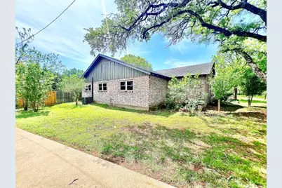 5409 Edinburgh Drive, Waco, TX 76710 - Photo 2