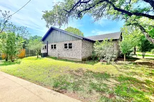 5409 Edinburgh Dr, Waco, TX 76710 - Photo 2