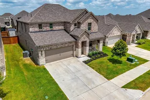 2148 Bellatrix Dr, Haslet, TX 76052 - Photo 2