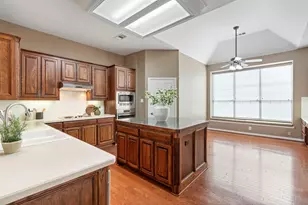 4802 Walton Heath Dr, Garland, TX 75044 - Photo 8