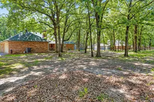 607 Dogwood Cir, Powderly, TX 75473 - Photo 34