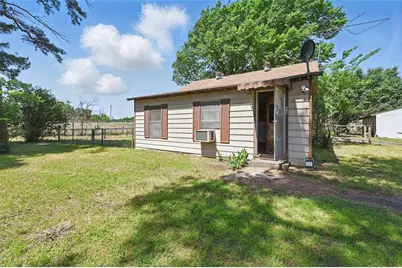 402 S Watson Street, Alvarado, TX 76009 - Photo 1