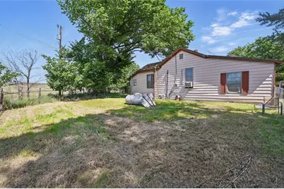 402 S Watson Street, Alvarado, TX 76009 - Photo 10