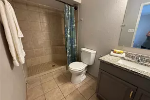 913 Valley View Dr, Allen, TX 75002 - Photo 8