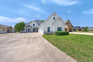 615 Kiowa Dr W, Lake Kiowa, TX 76240 - Photo 6