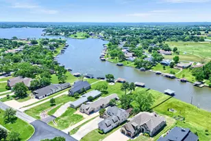 615 Kiowa Dr W, Lake Kiowa, TX 76240 - Photo 34