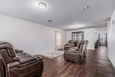 3016 Cesareo Drive, Grand Prairie, TX 75052 - Photo 6