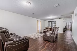 3016 Cesareo Dr, Grand Prairie, TX 75052 - Photo 6