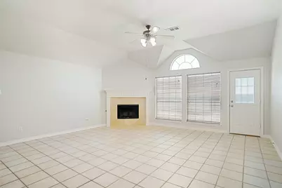 5000 Coral Creek Drive, Fort Worth, TX 76135 - Photo 10