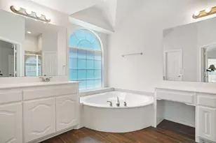 5000 Coral Creek Dr, Fort Worth, TX 76135 - Photo 14