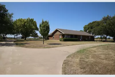 1365 Doty Road, Cleburne, TX 76033 - Photo 8