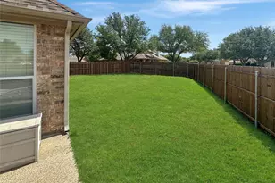 10717 Greenview Ct, Benbrook, TX 76126 - Photo 28