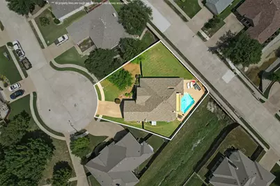 10717 Greenview Court, Benbrook, TX 76126 - Photo 32