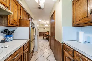 2138 Wellington Dr, Grand Prairie, TX 75051 - Photo 12