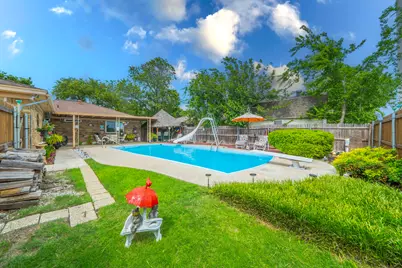 2138 Wellington Drive, Grand Prairie, TX 75051 - Photo 30