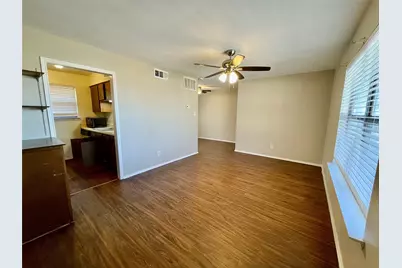 2526 W Prairie Street #203, Denton, TX 76201 - Photo 8