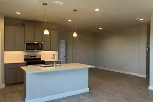 15136 Green Bluff Dr, Fort Worth, TX 76008 - Photo 2