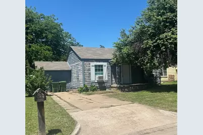 1011 SE 18th Street, Mineral Wells, TX 76067 - Photo 1