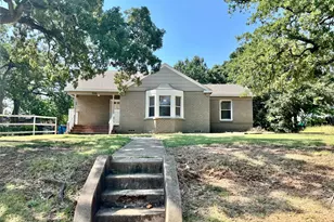 701 W Sycamore St, Denton, TX 76201 - Photo 2