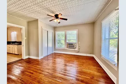 701 W Sycamore Street, Denton, TX 76201 - Photo 4